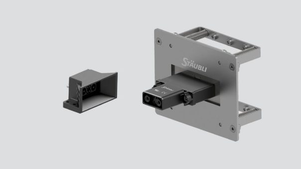 Stäubli stellt den CombiTac align 15 für AGV- und AMR-Ladeanwendungen Anwendungen, die einen hohen Ausgleich von Fluchtungsfehlern erfordern vor