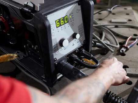 Sieben neue DGWZ-Seminare zur Elektrotechnik