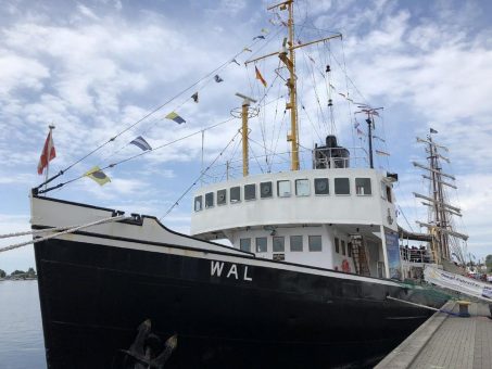 Wilhelmshaven: Mit dem Dampfeisbrecher „WAL“ zum Hafenfest nach Wilhelmshaven
