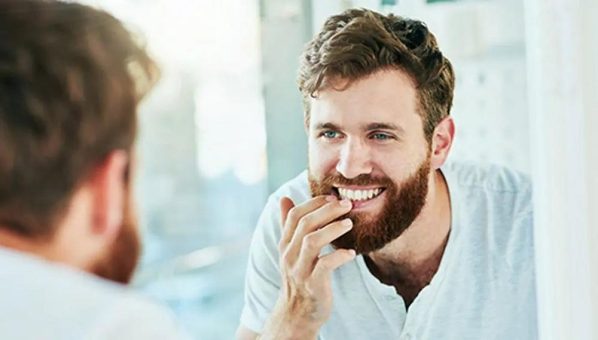 Mundspülung richtig anwenden: So ergänzt sie deine Zahnpflege und sorgt für mehr Mundgesundheit