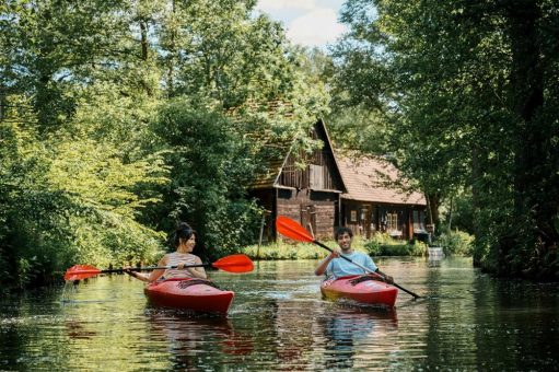 Spreewald heißt Gäste herzlich willkommen – Wasserwandern und Kahnfahrten in der gesamten Reiseregion möglich