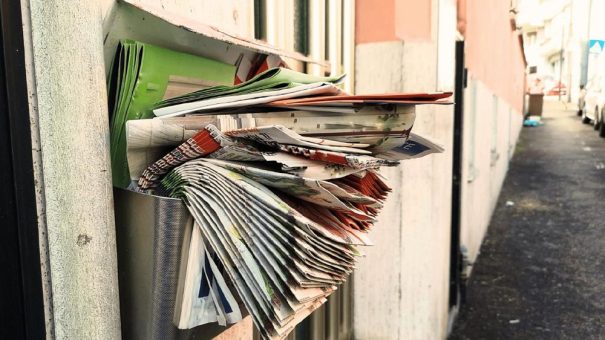Klöber Versicherungsmakler warnt: Urlaubszeit erhöht Risiko für teure Wasserschäden in leerstehenden Wohnungen
