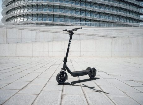 PURE bringt die neue AIR⁶ Suspension Serie mit Straßenzulassung nach Deutschland