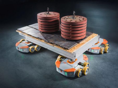 100 Kilometer AGV-Dauertest: Schwarmfahrzeuge bewegen 8-Tonnen-Last im automatisierten Intralogistik-Schwerlasttransport