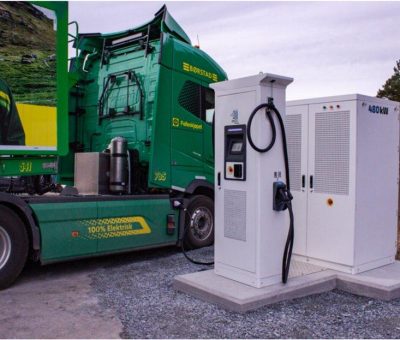 E-LKW statt Diesel: Wie Logistikunternehmen den Umstieg wirtschaftlich planen