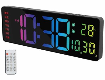 Lunartec Große Digital-Wanduhr mit 9-farbiger Anzeige, Thermometer, Taganzeige