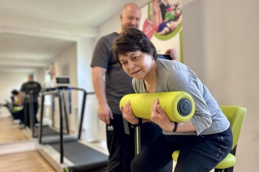Zurück in Bewegung: Wie aktive Therapie Patienten stärkt und Praxen verändert