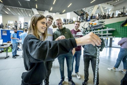 Studentische Projektmesse: Zukunftsideen zum Anfassen und Ausprobieren
