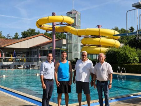 Riesenrutsche im Hallen- und Freibad Wingst wieder geöffnet
