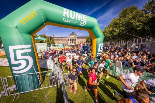 RUN5 TEAMSTAFFEL Wiesbaden begeistert bei Premiere vor dem Kurhaus