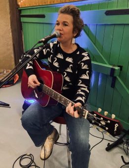 Krummhörn-Greetsiel: Letzter Sommerabend mit Live-Musik vor dem Koppke Greetsiel