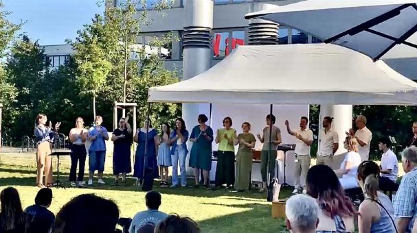 HWG Voices übergibt Charity-Konzert-Erlös an SOLWODI Ludwigshafen