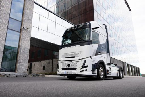 Volvo Trucks feiert 100 Jahre mit exklusiver Sonderedition