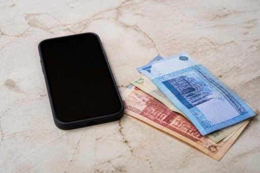 Digitaler Euro geht in die Pilotphase: 36 Zahlungsdienstleister aus dem Euroraum wurden ausgewählt, der Test startet 2027