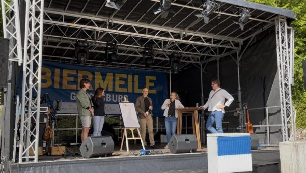 Da kiekste! Glücksburg gibt es jetzt als Wimmelbild