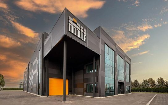 Schlüsselfertiger Industriebau für Modula: Neue Deutschlandzentrale in Gersthofen