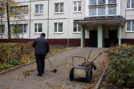 Hausmeisterkosten sind der höchste kalte Betriebskostenposten: 0,37 Euro je Quadratmeter und Monat weist der Betriebskostenspiegel für 2024 aus