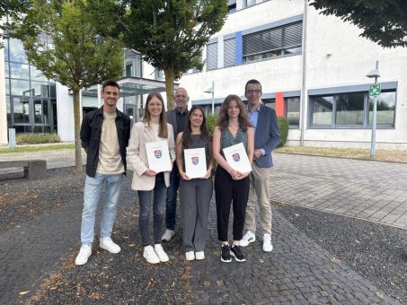 Drei erfolgreiche Abschlüsse