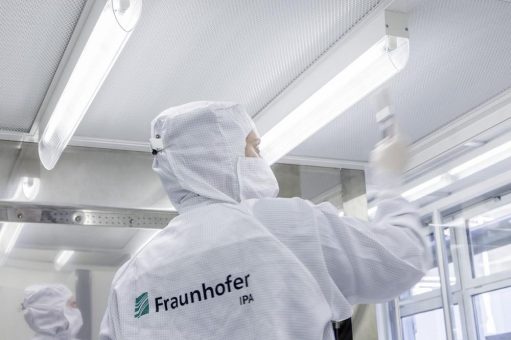 LED-Teardropleuchte von Fischer besteht als einzige die Anforderungen von fotolithografischen Anwendungen unter Gelblicht
