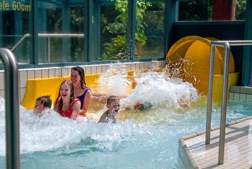 Samtgemeinde Land Hadeln: Kinderdiscos im Wingster Hallenbad