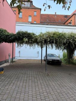 Elektromobilität: Hotel „Zum Ritter“ installiert E-Auto-Ladestationen