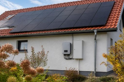Einspeisevergütung soll für neue Solaranlagen ab 2027 enden: Der Bundestag berät einen Entwurf mit 6,2 Cent Basiswert und 36 Monaten Übergangszahlung