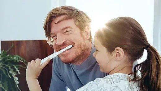 Wann sollte man mit der Zahnpflege bei Kindern beginnen?